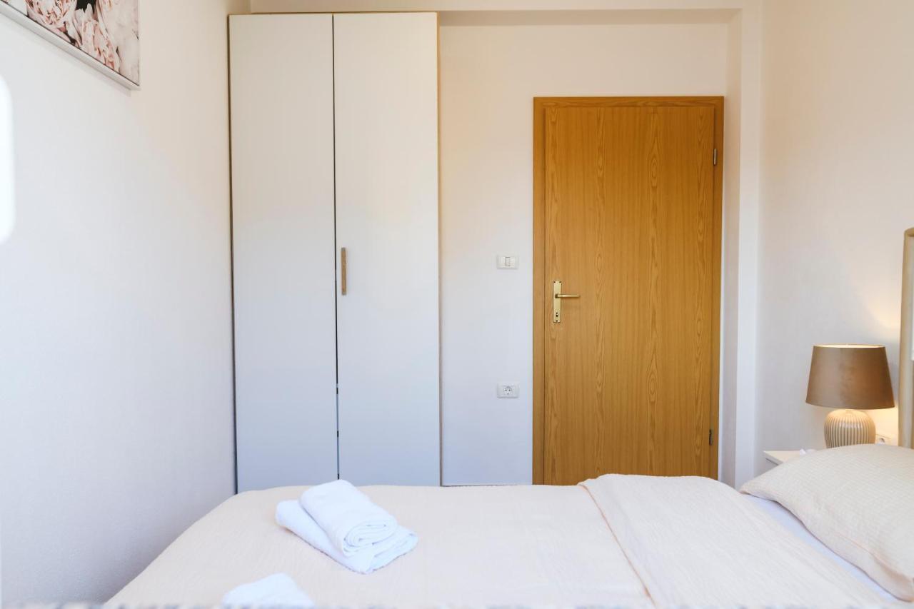 Apartments Mirela كوبر المظهر الخارجي الصورة