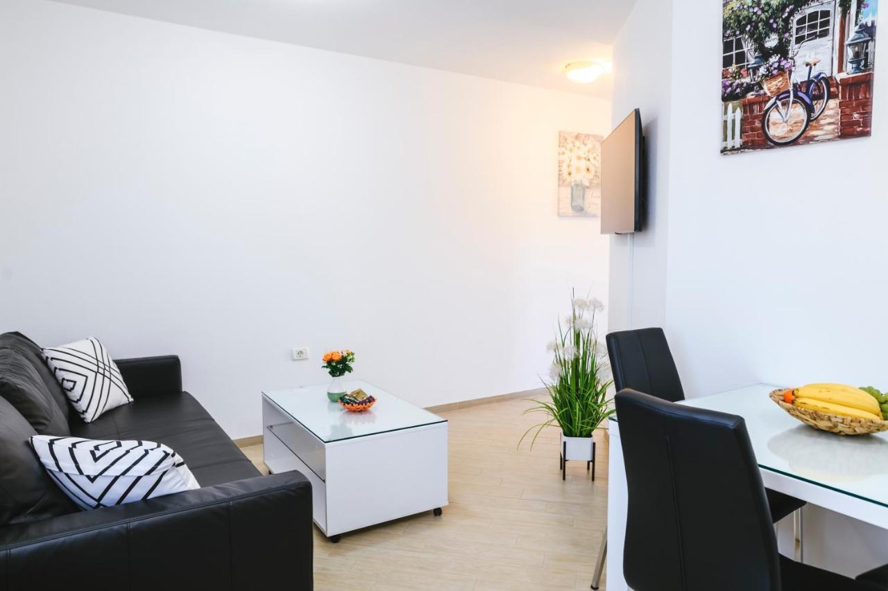Apartments Mirela كوبر المظهر الخارجي الصورة