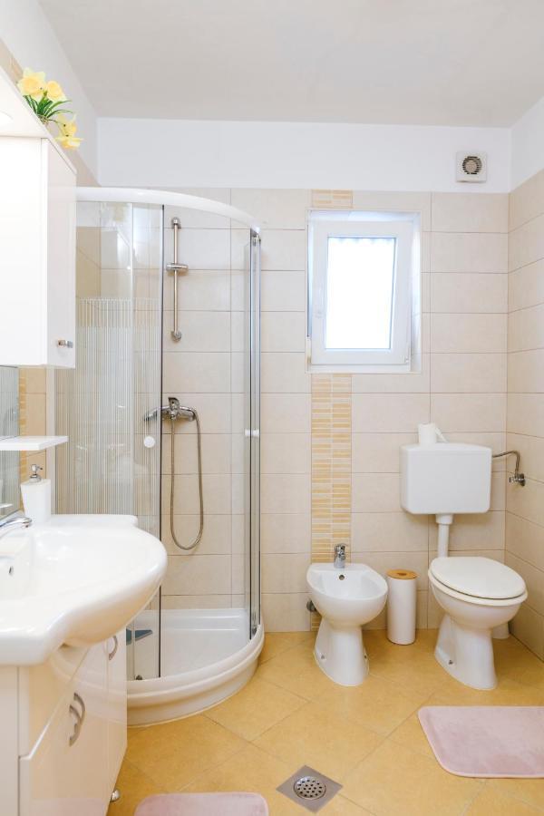 Apartments Mirela كوبر المظهر الخارجي الصورة