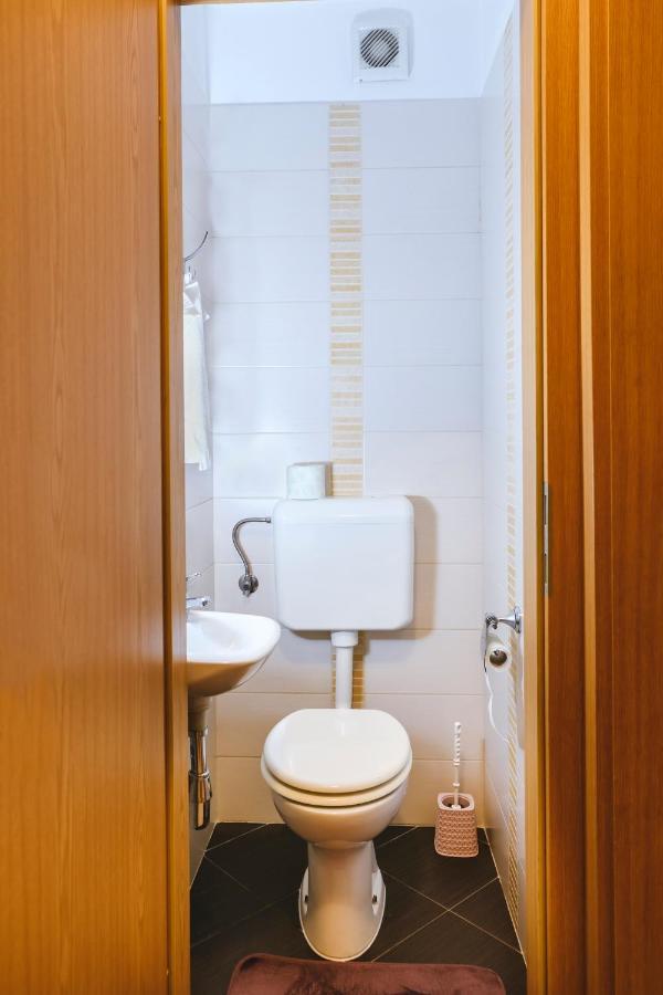 Apartments Mirela كوبر المظهر الخارجي الصورة